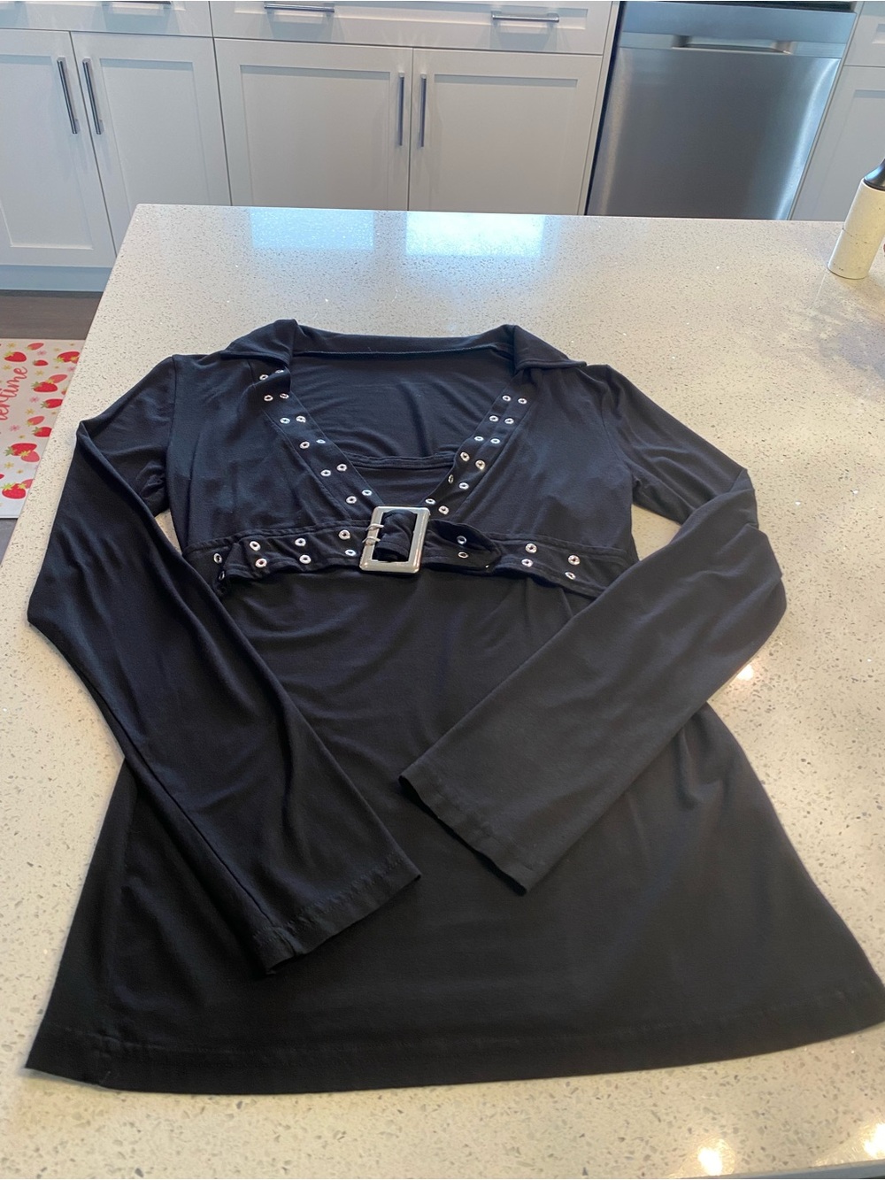 Black Long-Sleeve V-Neck Tunic Top with Buckle Detail